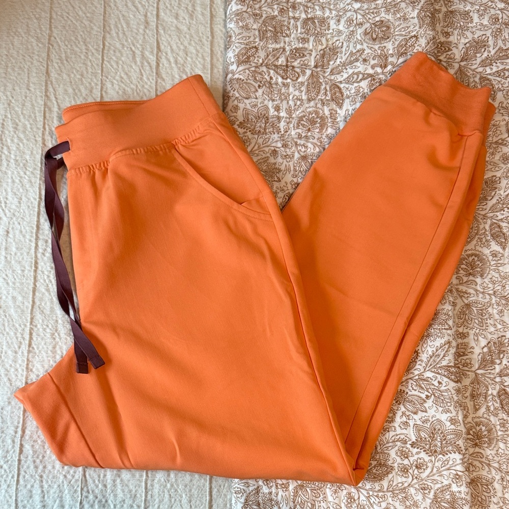 Women’s Figs High Waisted Zamora Jogger, Papaya